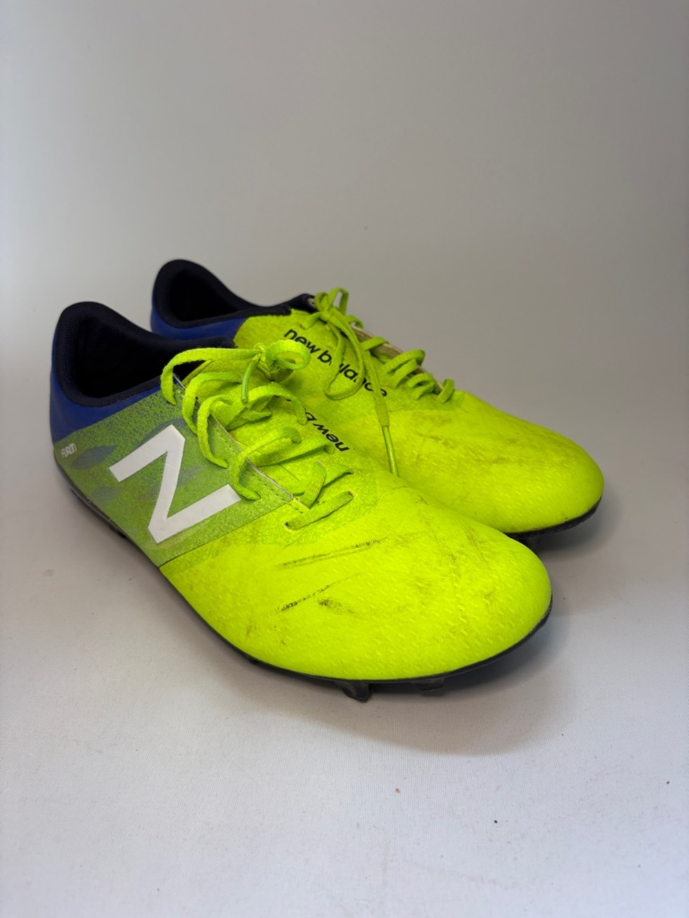 New Balance Furon Dispatch FG Bright Neon‎ Yellow and Navy Soccer Cleats Size 7